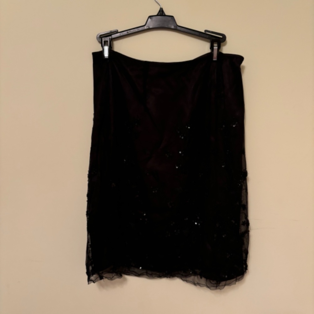 New Context Sequin Pattern Black Skirt - image 5
